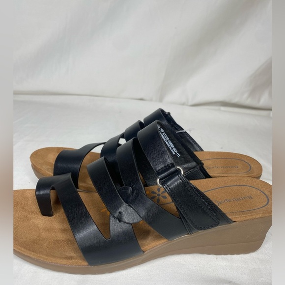 Women Baretraps Theanna Black Wedge Wide Width 11 Sandal - Picture 4 of 10